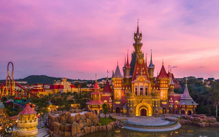 Romantic Escape 8 Days :3N Hanoi 3N Phuquoc 2N Danang